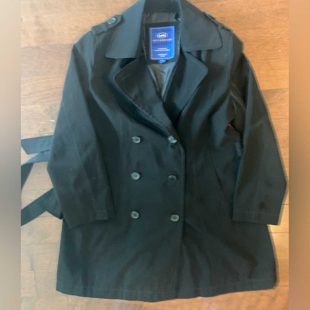 Tabi Trench Coat EUC